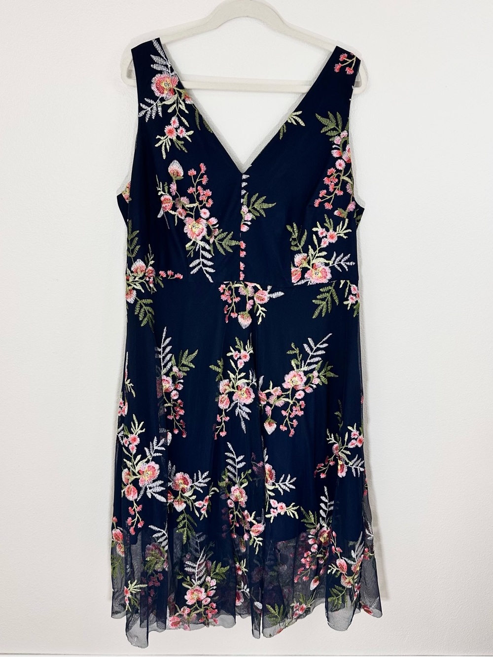 Vince Camuto Plus Size 16W Navy Floral Embroidered Mesh Midi Dress Wedding Guest